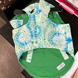 Reversible raincoat